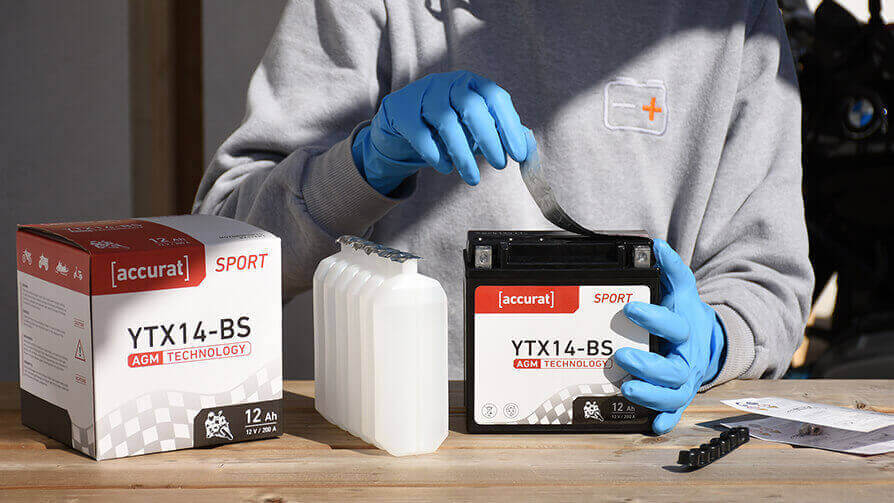 Einfaches Befüllen Ihrer ective Motorradbatterie